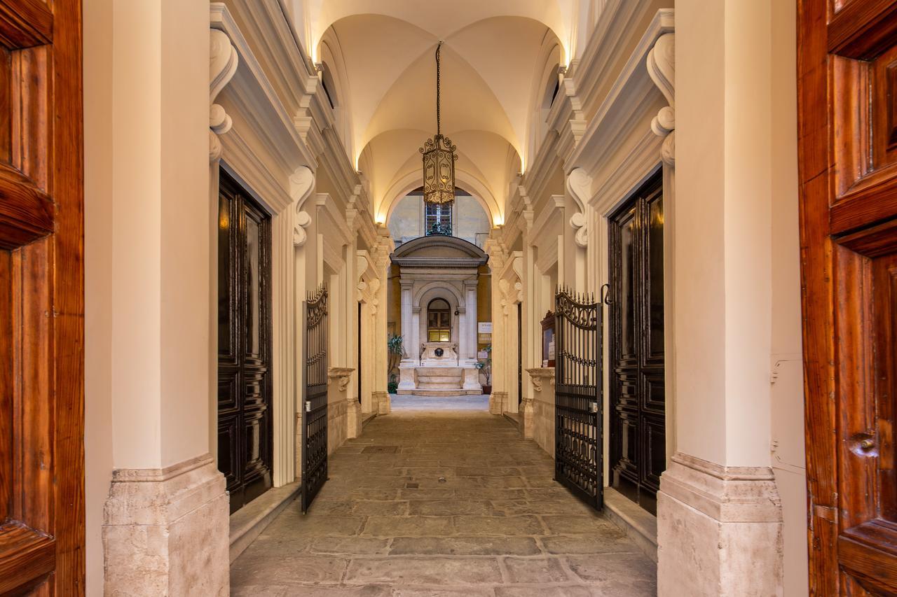 Decharme Apartment With Terrace In Monti โรม ภายนอก รูปภาพ