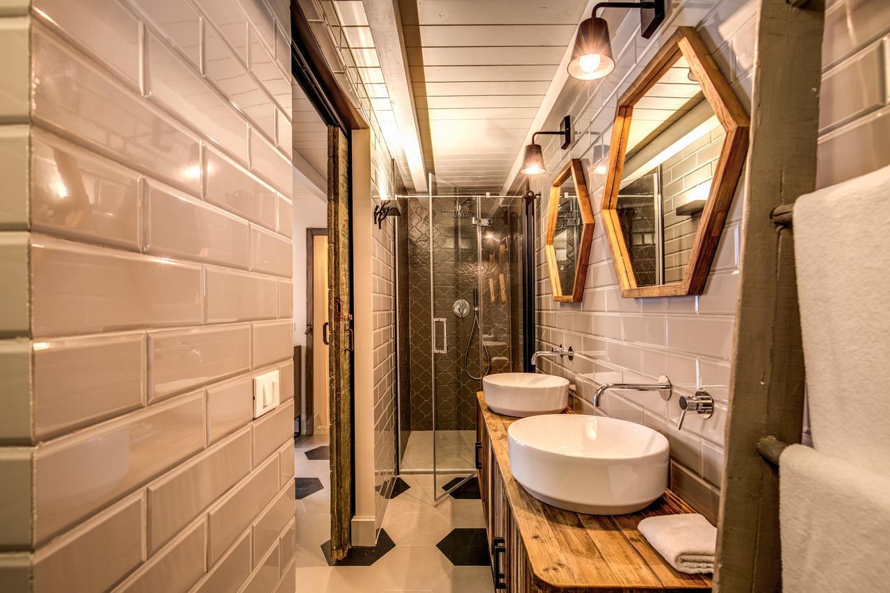 Decharme Apartment With Terrace In Monti โรม ภายนอก รูปภาพ