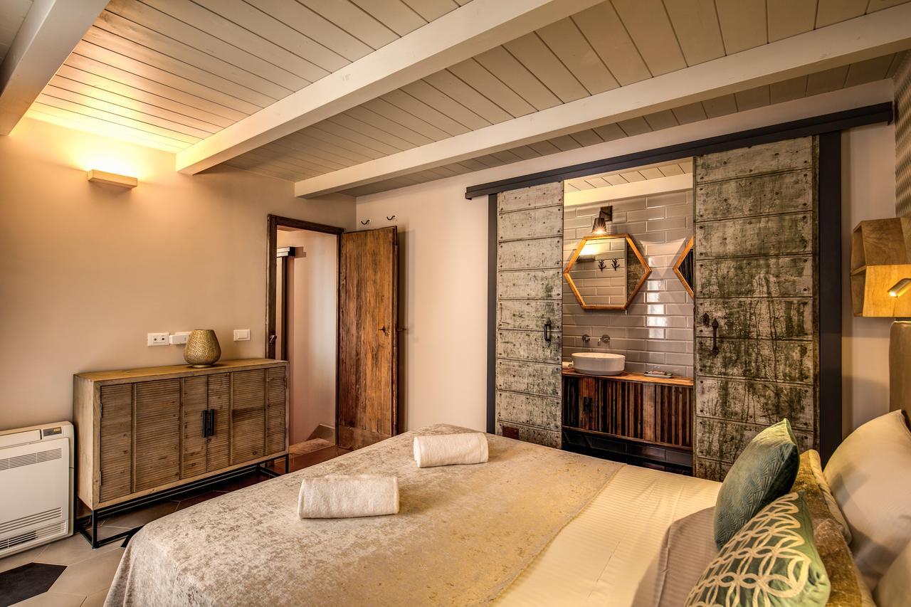Decharme Apartment With Terrace In Monti โรม ภายนอก รูปภาพ